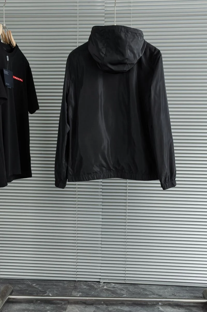 Premium Prada Outwear 168178