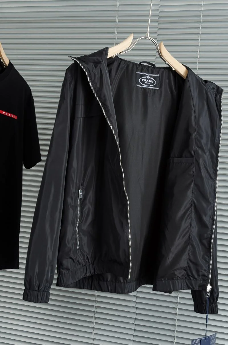 Premium Prada Outwear 168178