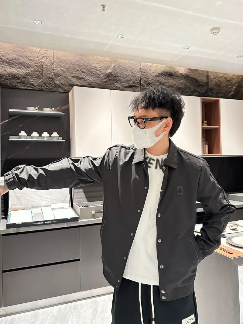 Trendy Prada Outwear 168176