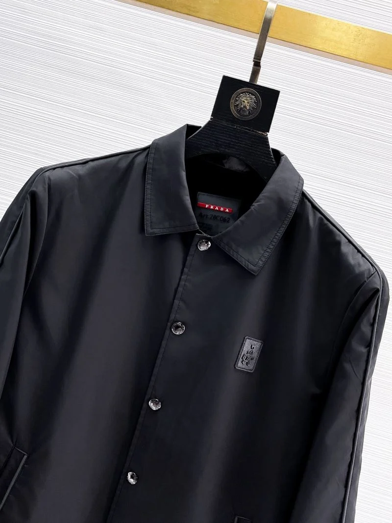 Versatile Prada Outwear 168174