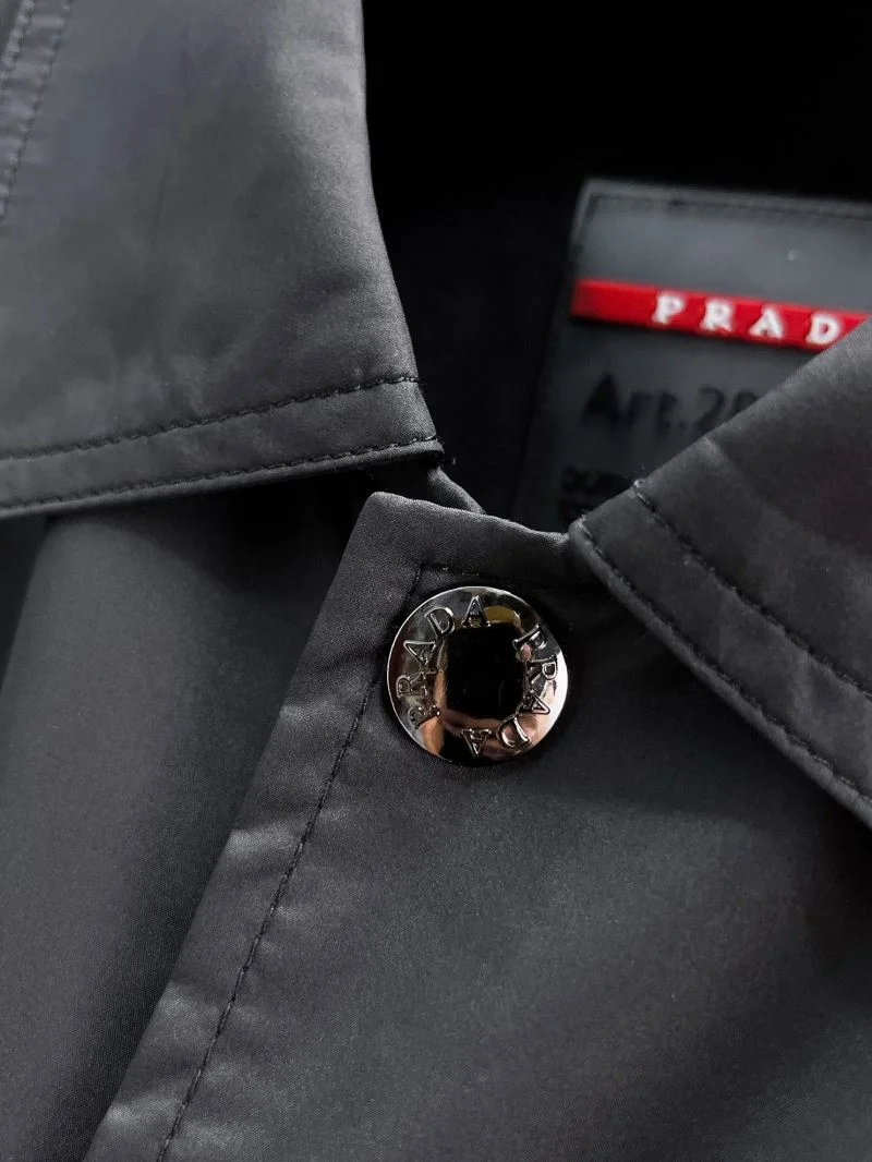 Versatile Prada Outwear 168174