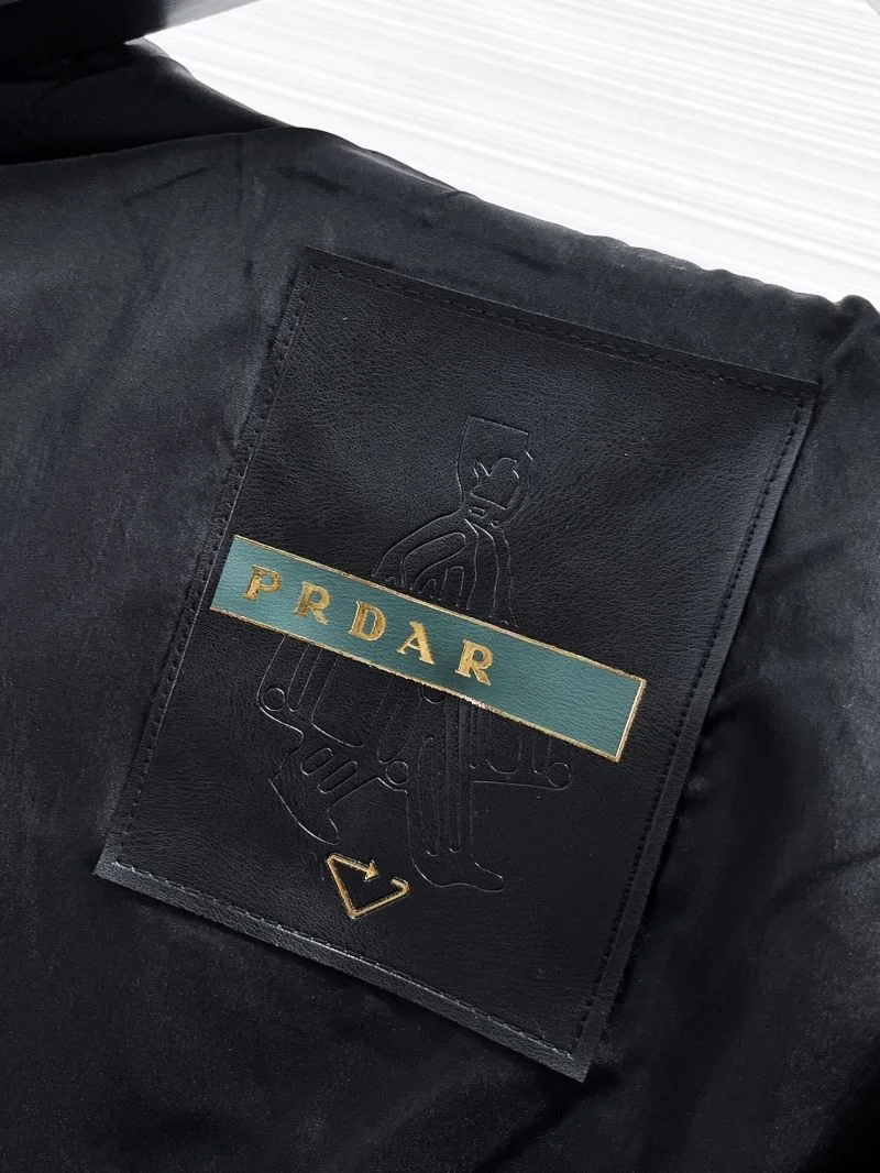 HighPerformance Prada Outwear 168170