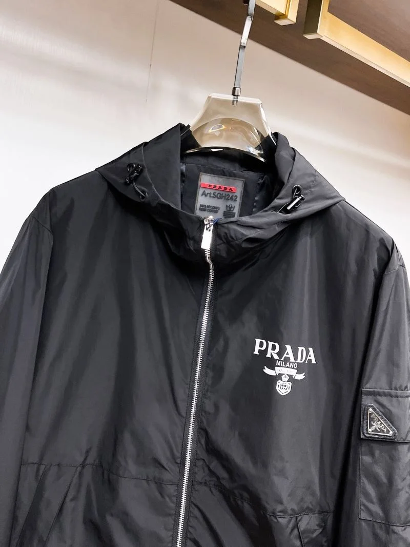 Fashionable Prada Outwear 168169