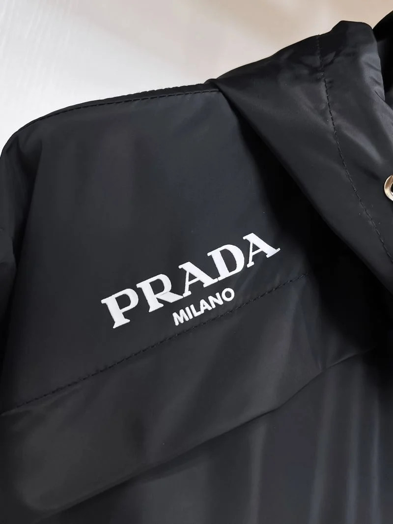 Prada Outwear Vibrant 168167