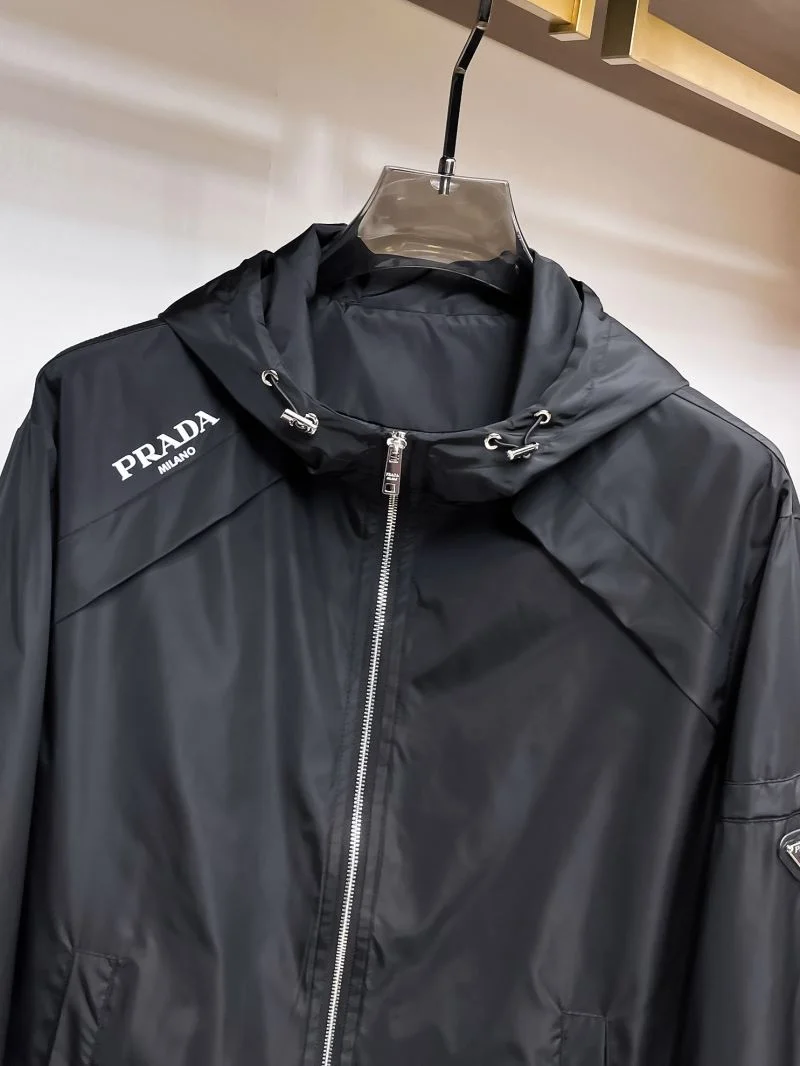 Prada Outwear Vibrant 168167