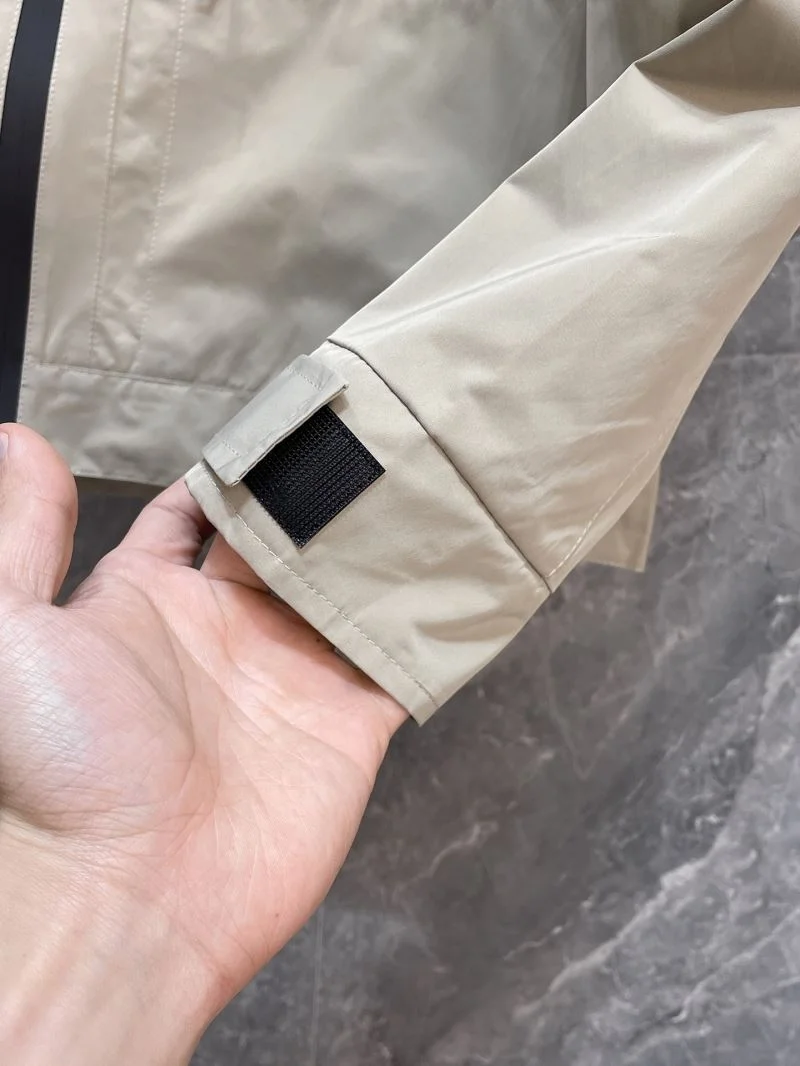 Prada Outwear FlexibleFit 168158