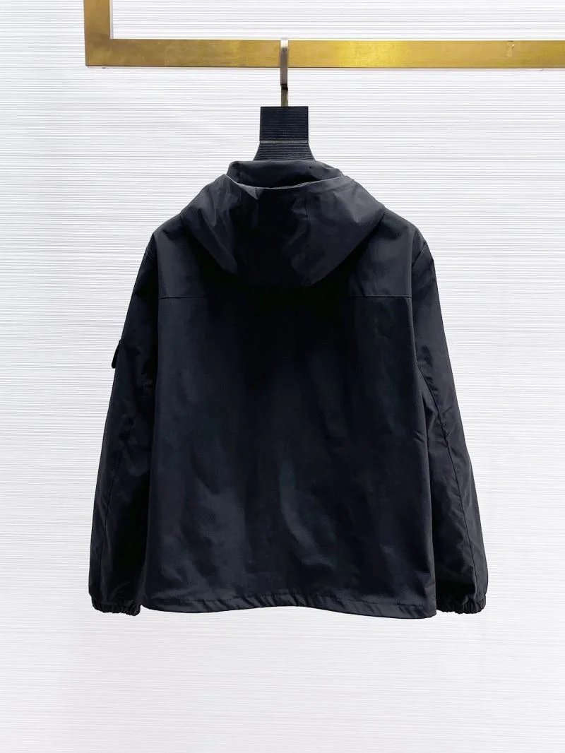 Minimalist Prada Outwear 168241