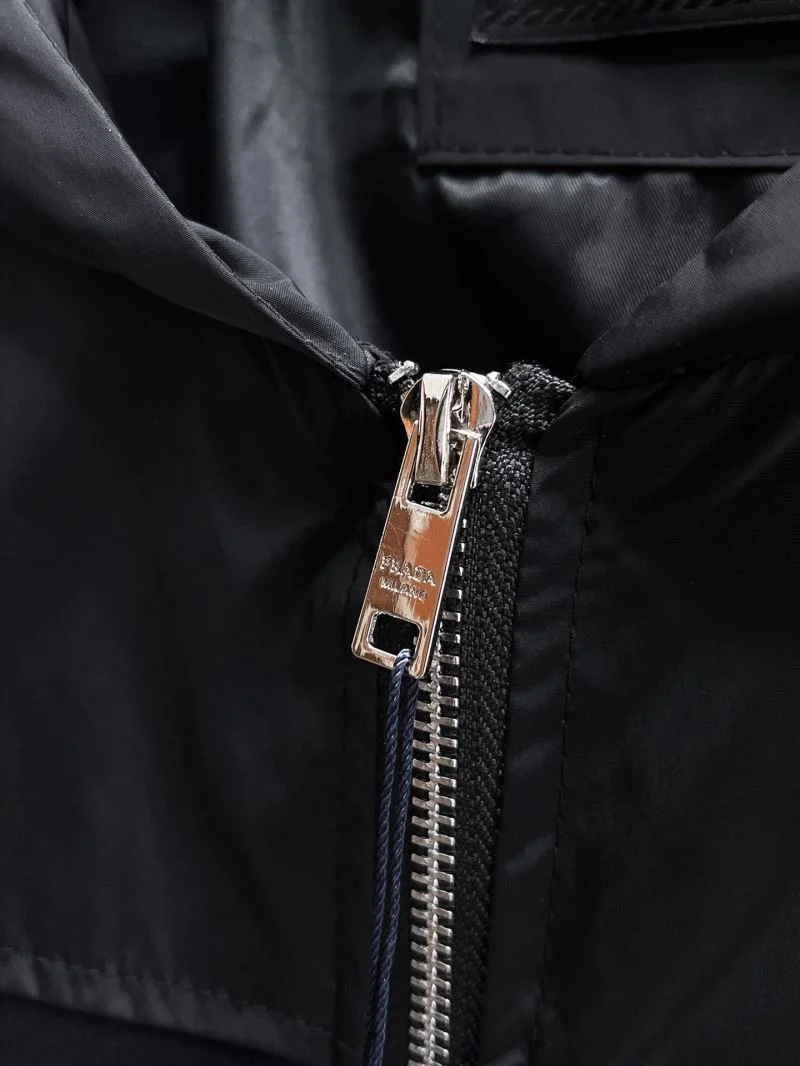 Trendy Prada Outwear 168139