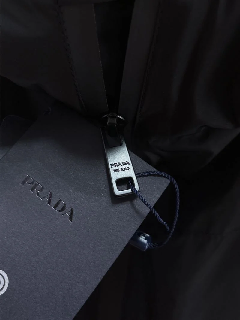 Prada Outwear Breathable 168144