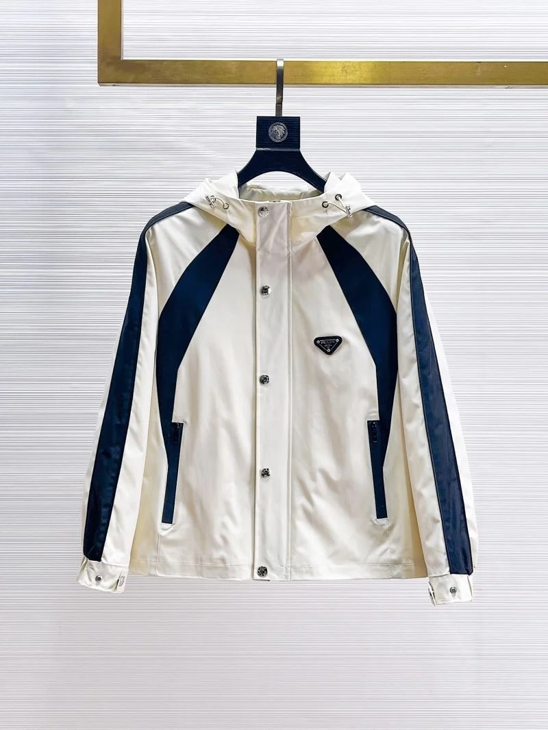 Stretchable Prada Outwear 168159