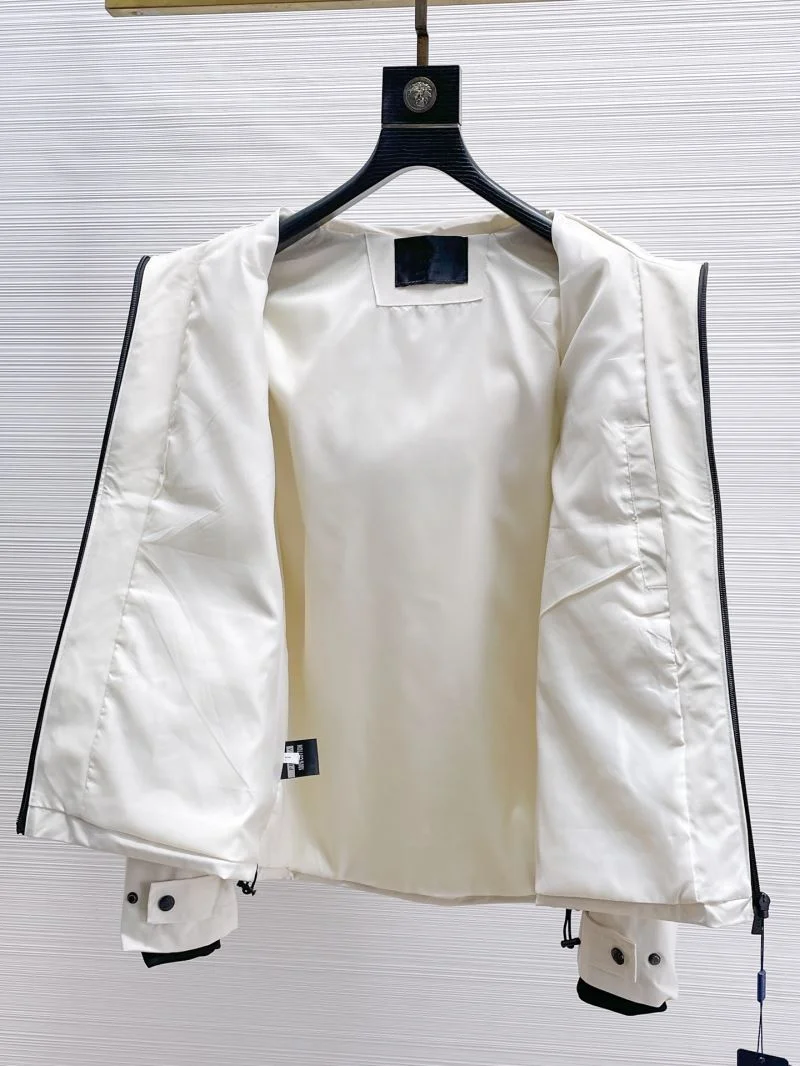 FlexibleFit Prada Outwear 168119