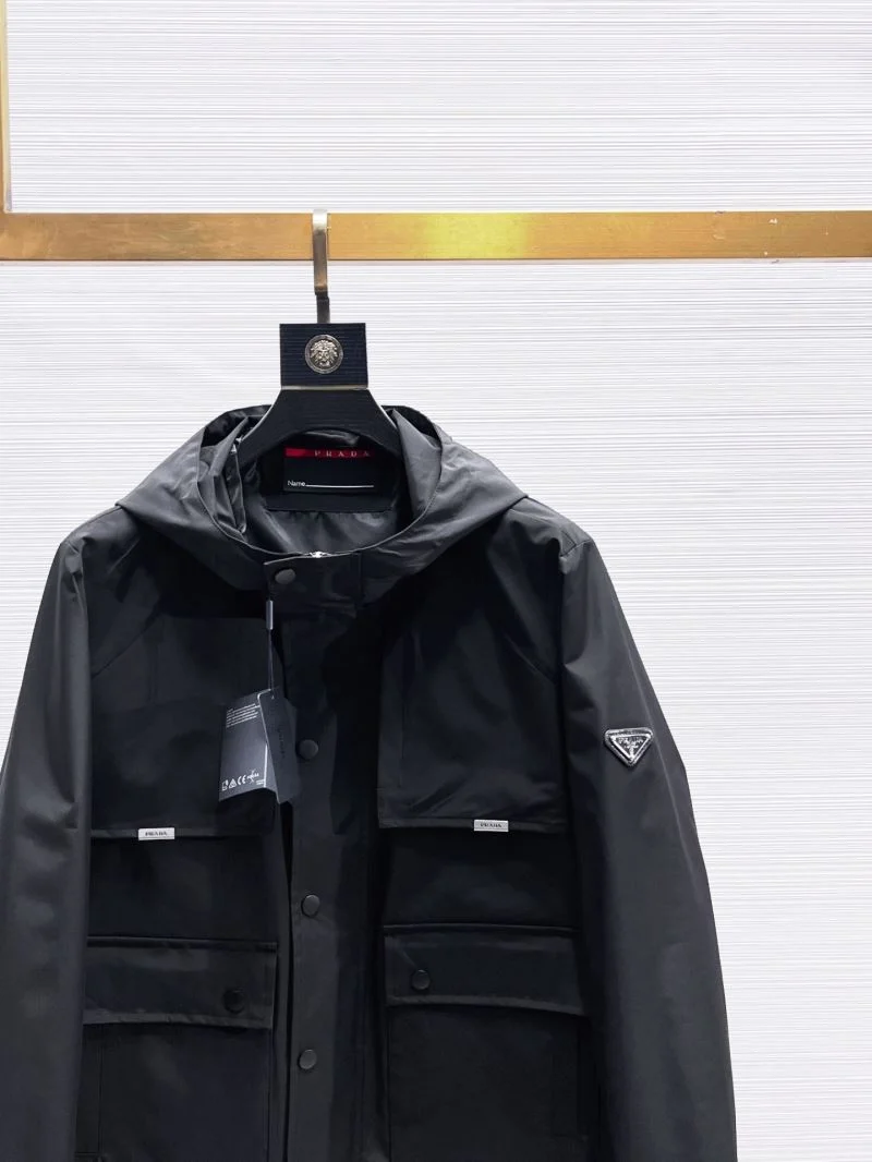 Effortless Prada Outwear 168114