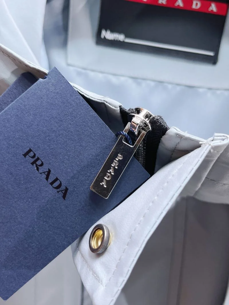 MultiPurpose Prada Outwear 168113