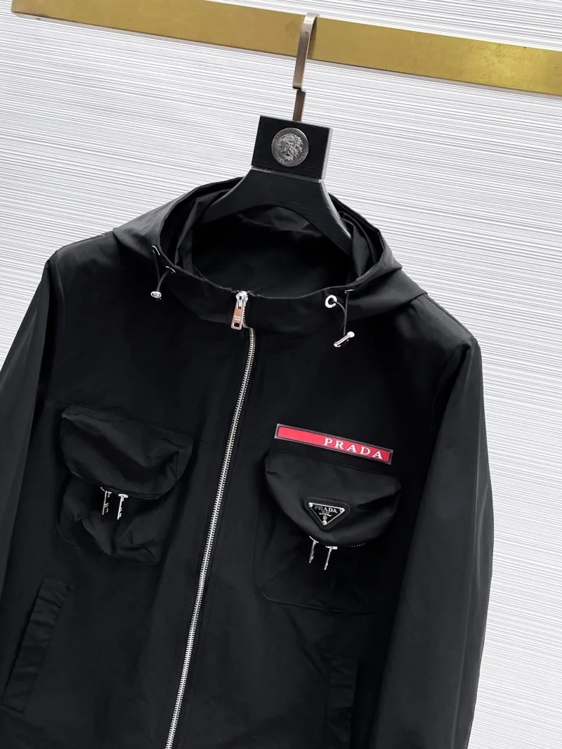Breathable Prada Outwear 168105