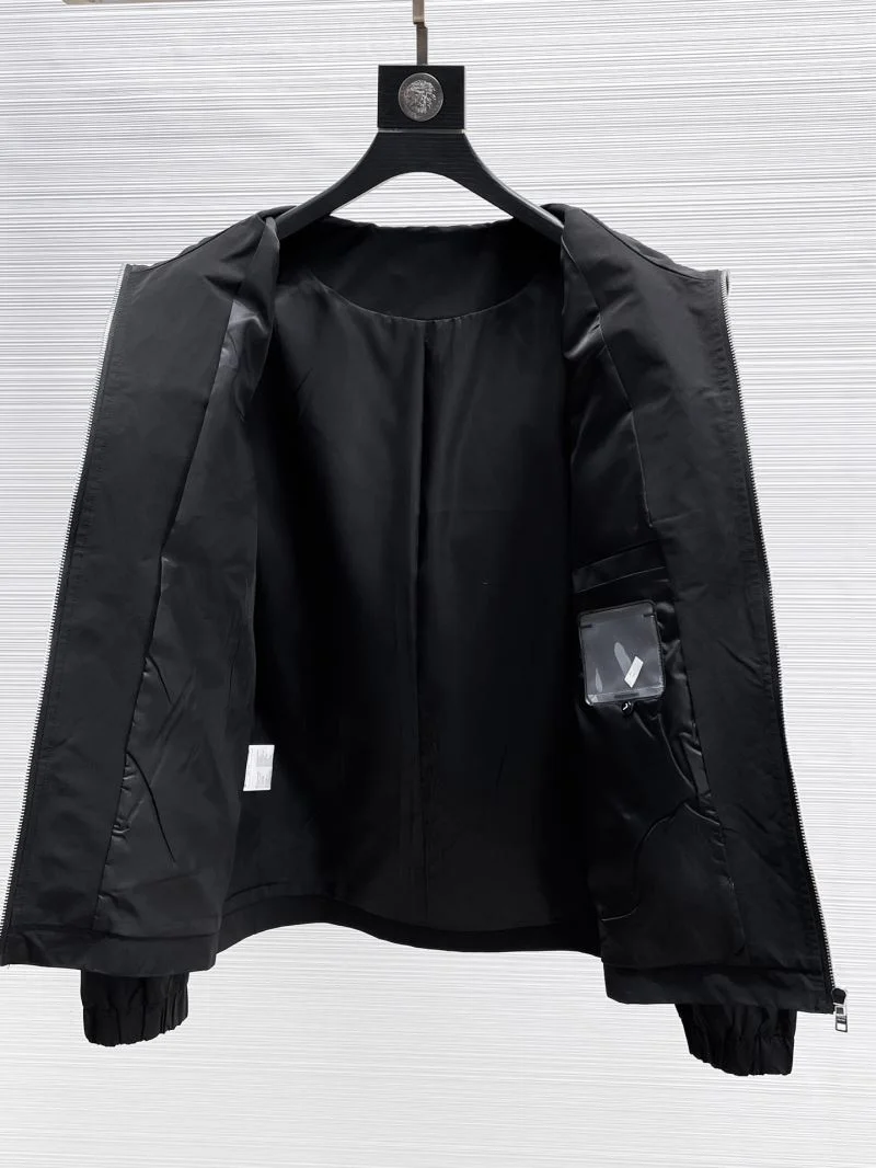 Breathable Prada Outwear 168105