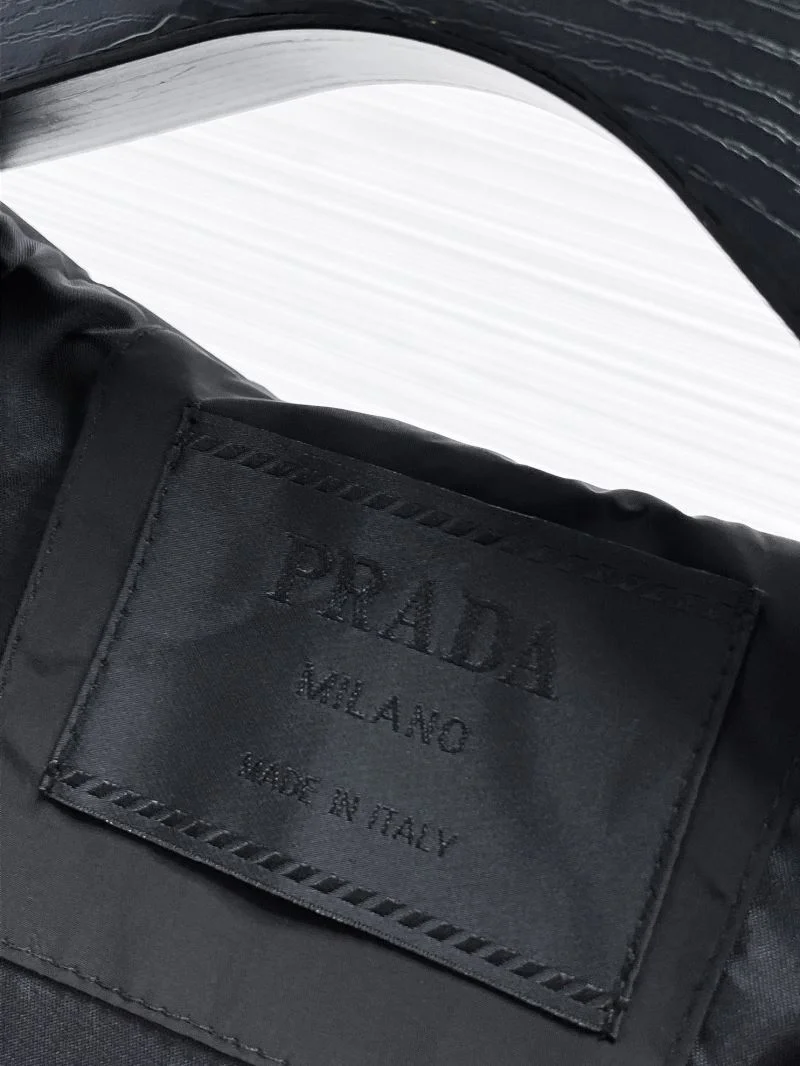 Prada Outwear EasyMatch 168110