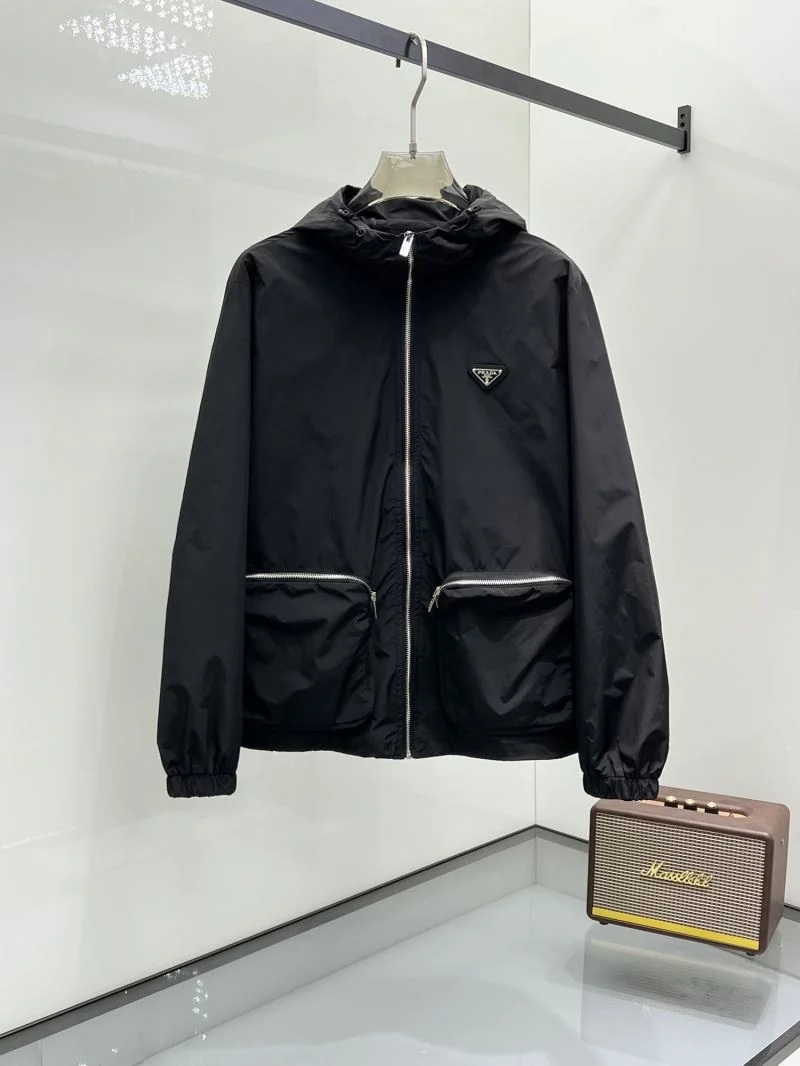 Vibrant Prada Outwear 168112