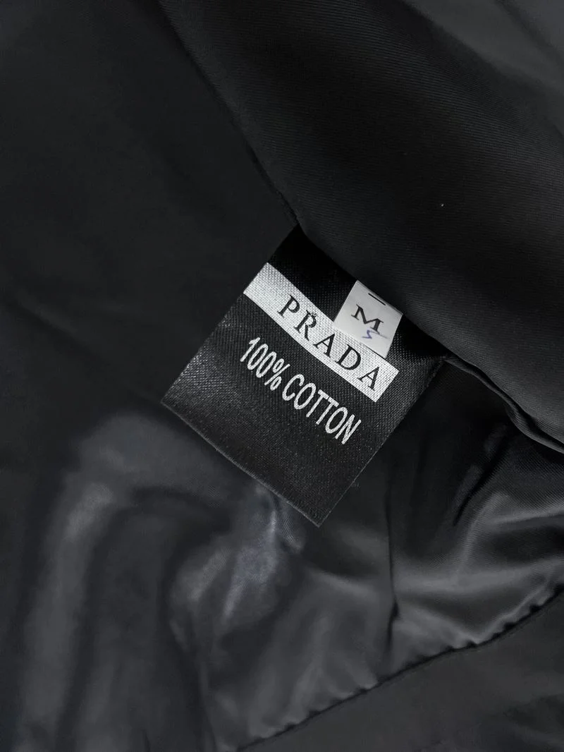 Vibrant Prada Outwear 168090