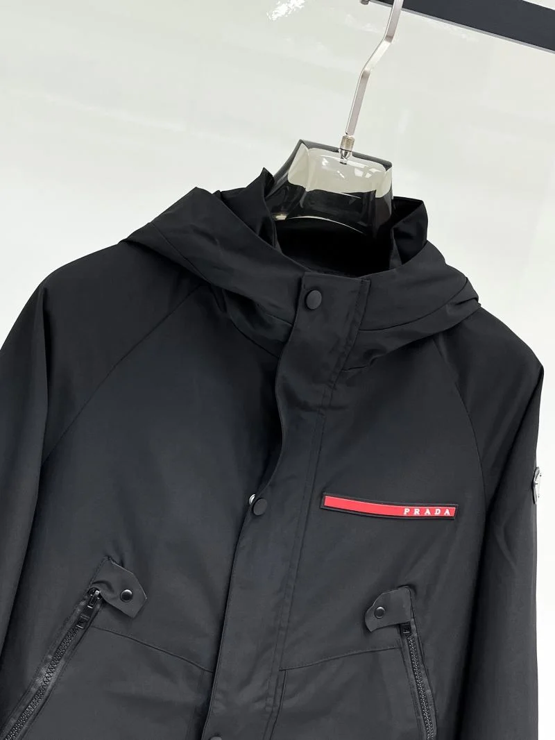 Vibrant Prada Outwear 168090