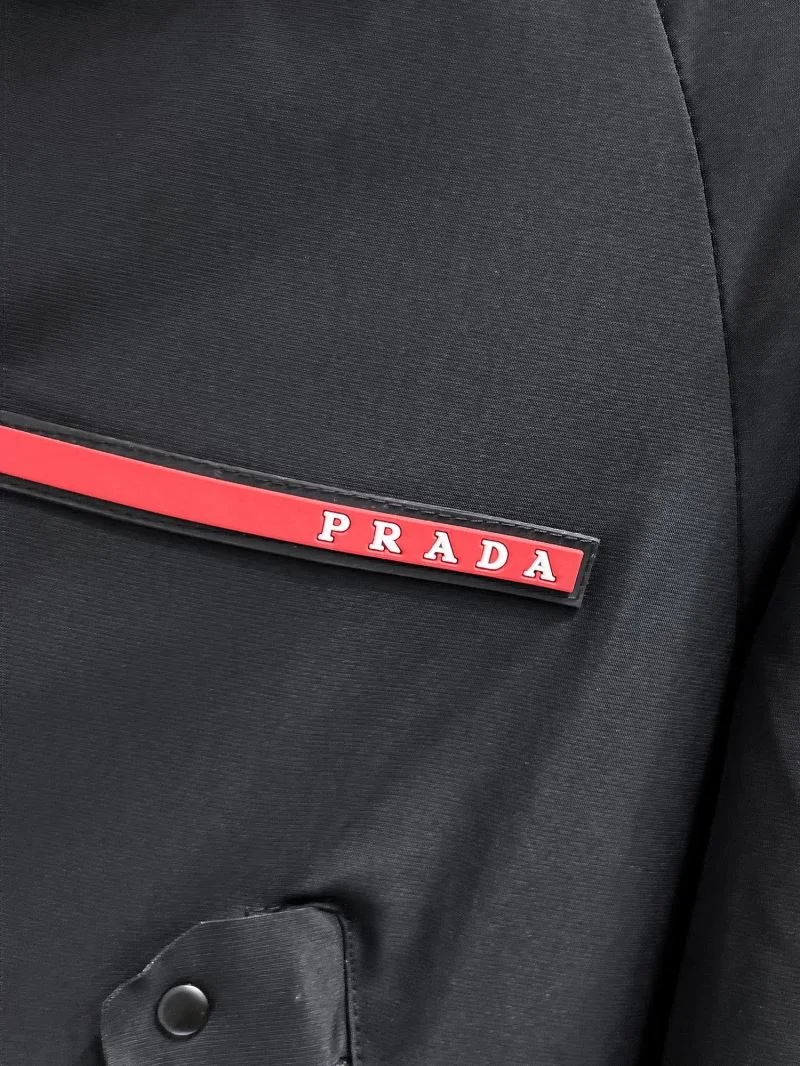 Vibrant Prada Outwear 168090