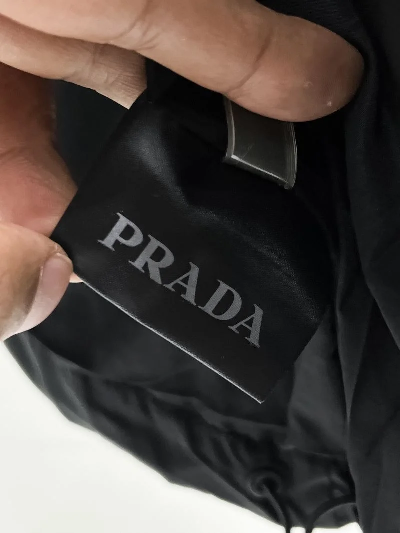 Snug Prada Outwear 168084