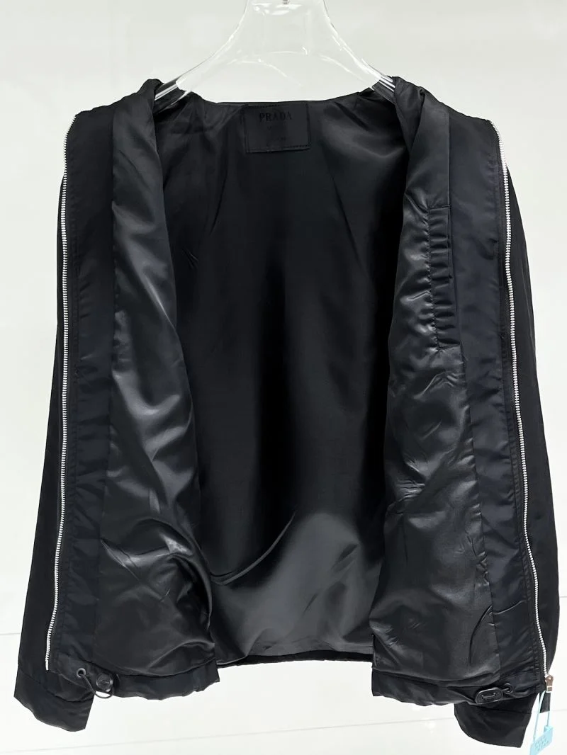 MultiPurpose Prada Outwear 168082