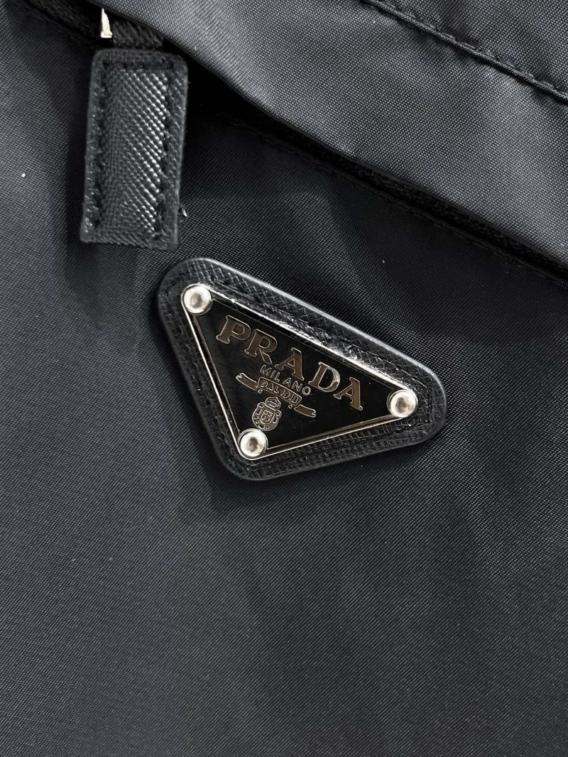 MultiPurpose Prada Outwear 168082