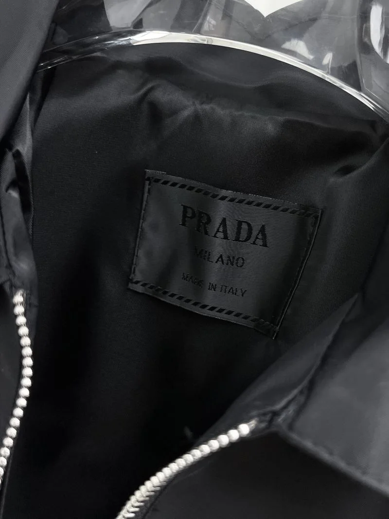 Prada Outwear Vibrant 168091