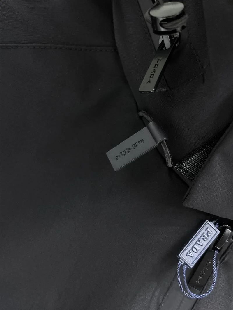 Stylish Prada Outwear 168066