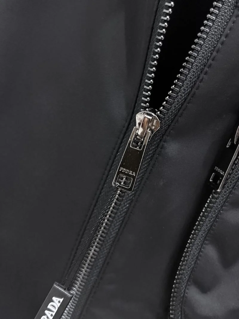 Prada Outwear Snug 168097
