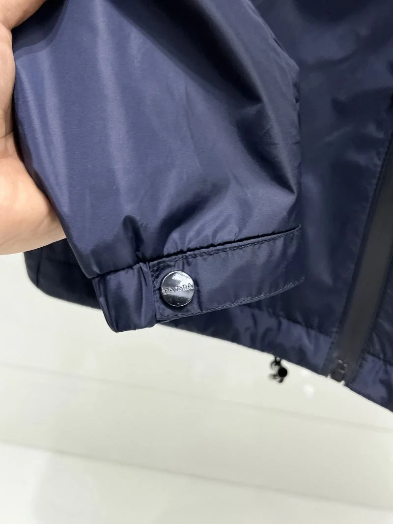 Prada Outwear ModernLook 168072
