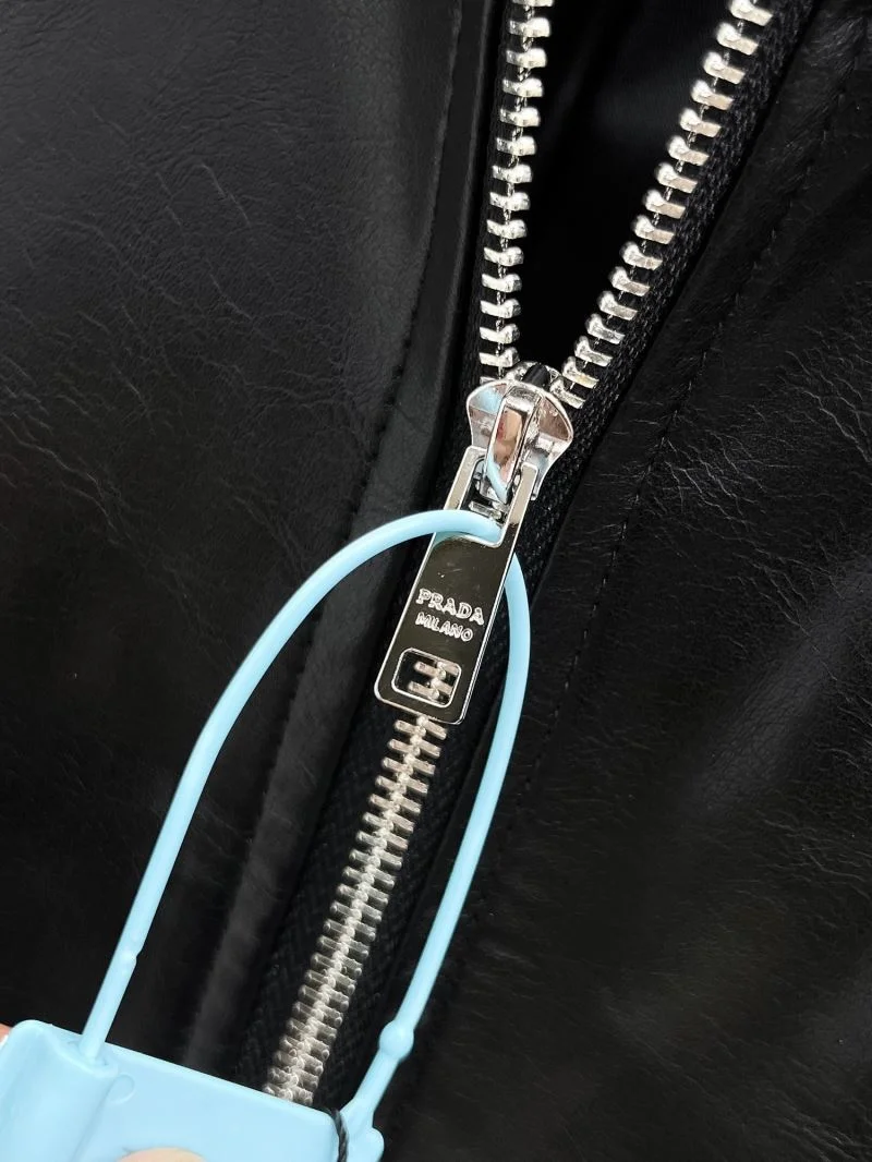 Prada Outwear Trendsetting 168166
