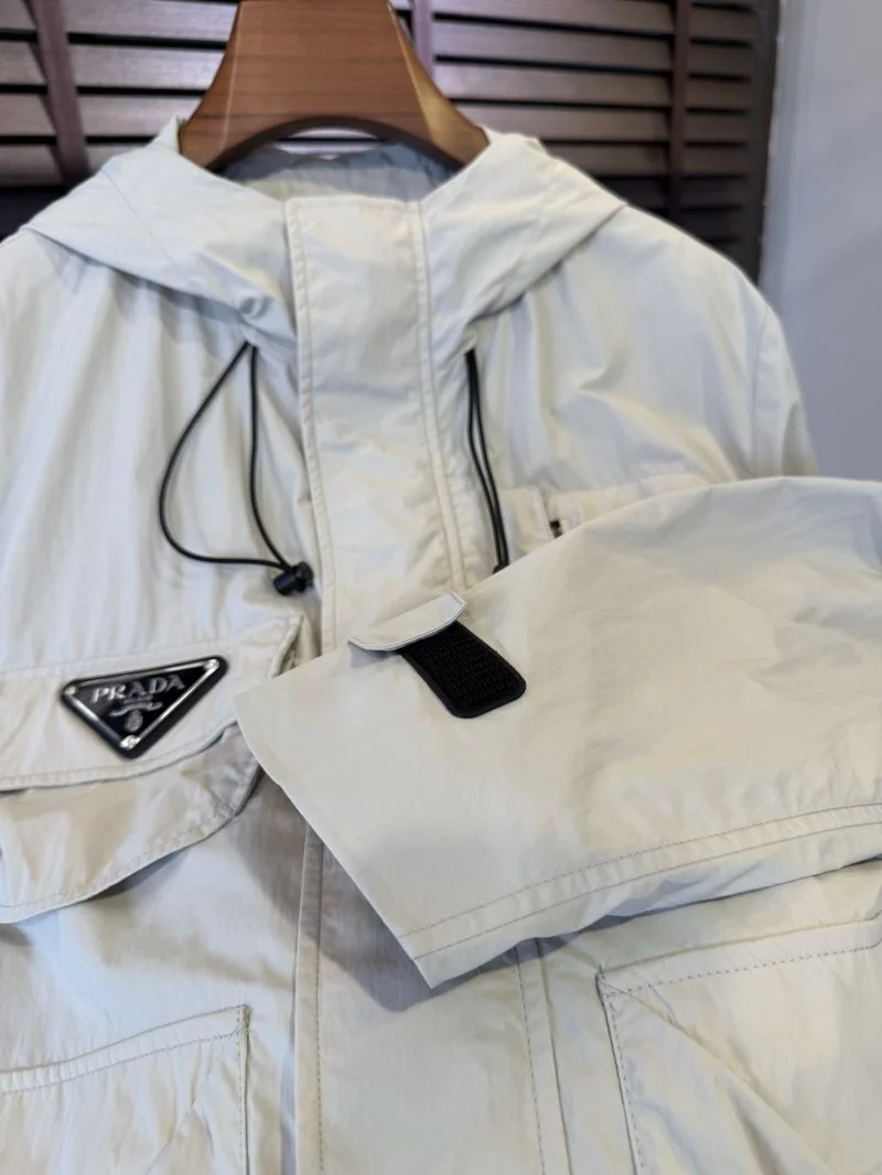 Prada Outwear GoodFit 168061