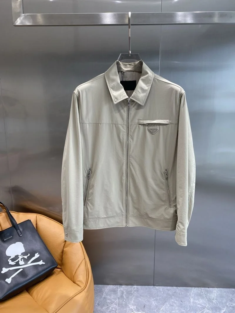 ModernLook Prada Outwear 168058
