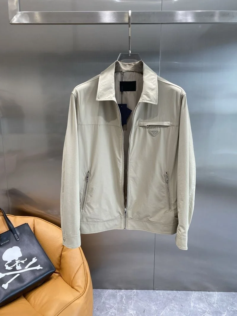 ModernLook Prada Outwear 168058