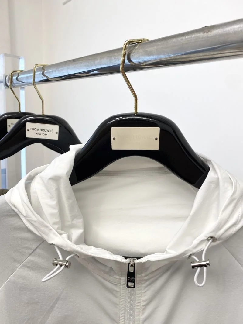 Resilient Prada Outwear 168052
