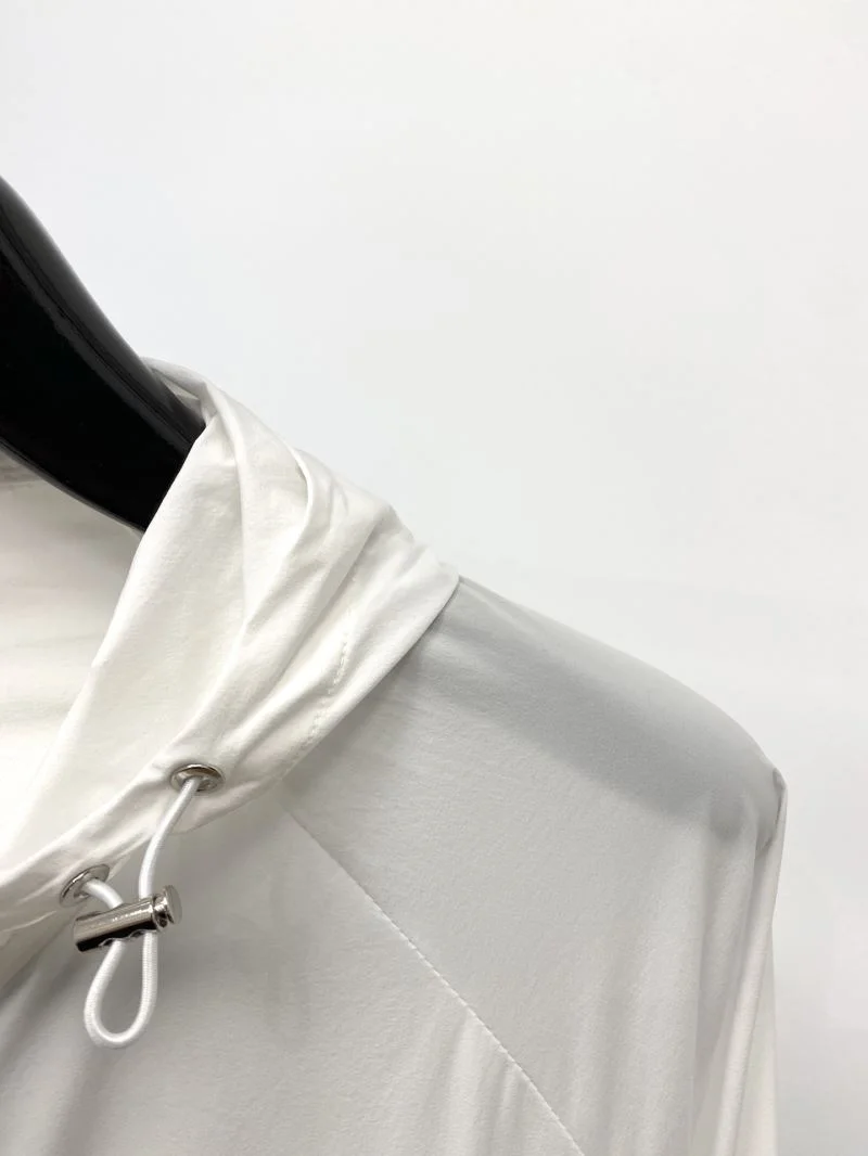 Resilient Prada Outwear 168052