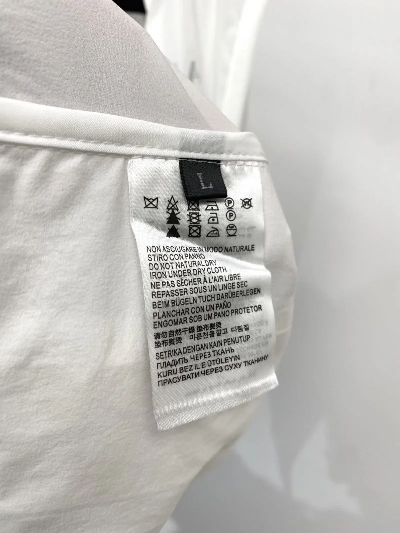 Resilient Prada Outwear 168052