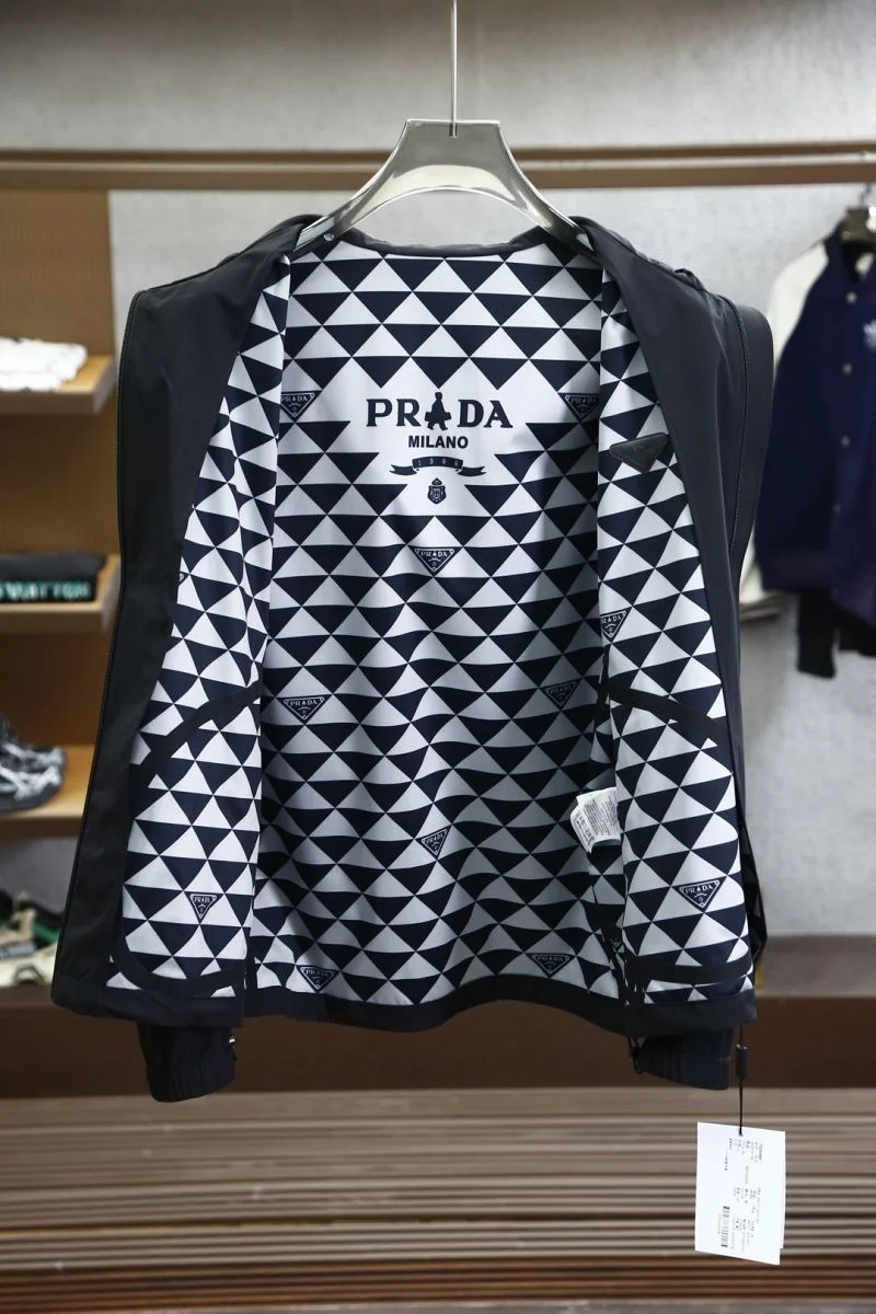 Prada Outwear EasyMatch 168150