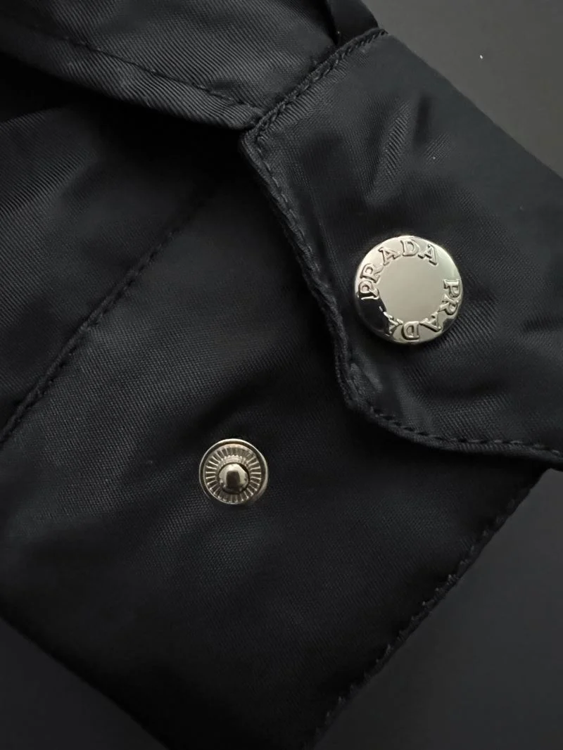 Prada Outwear Sophisticated 168046