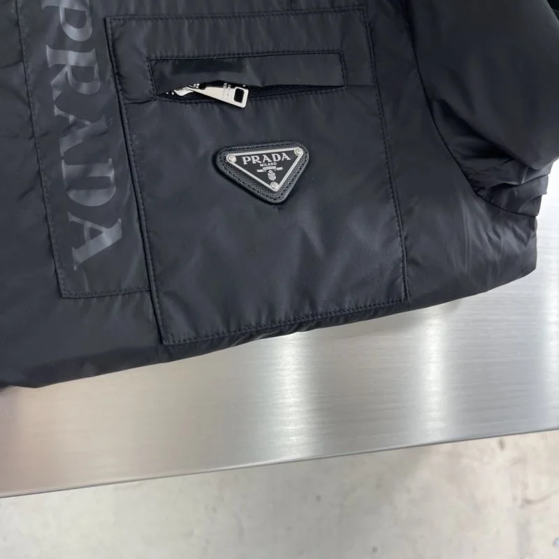 SmartChoice Prada Outwear 168045