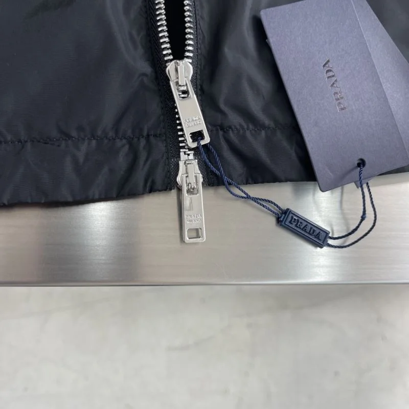 SmartChoice Prada Outwear 168045