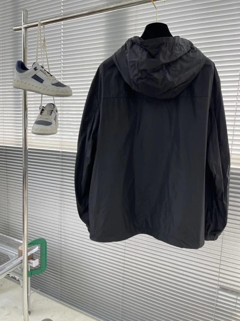 SmartChoice Prada Outwear 168045