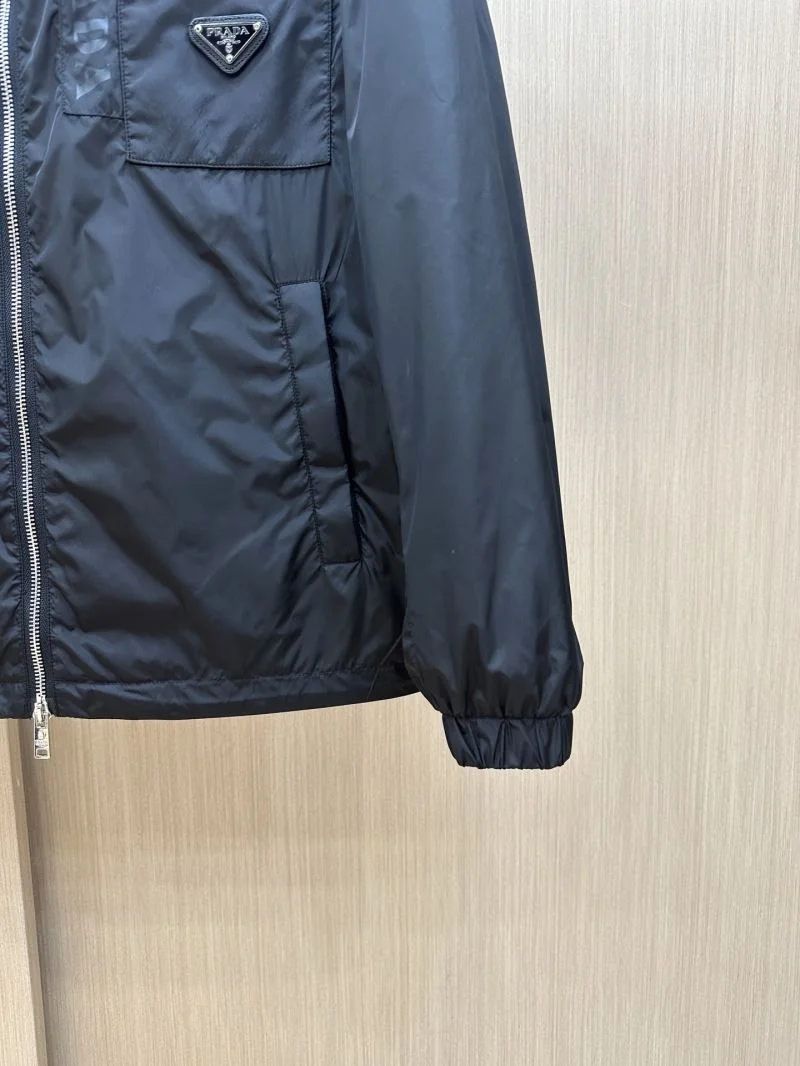 Prada Outwear Fashionable 168044