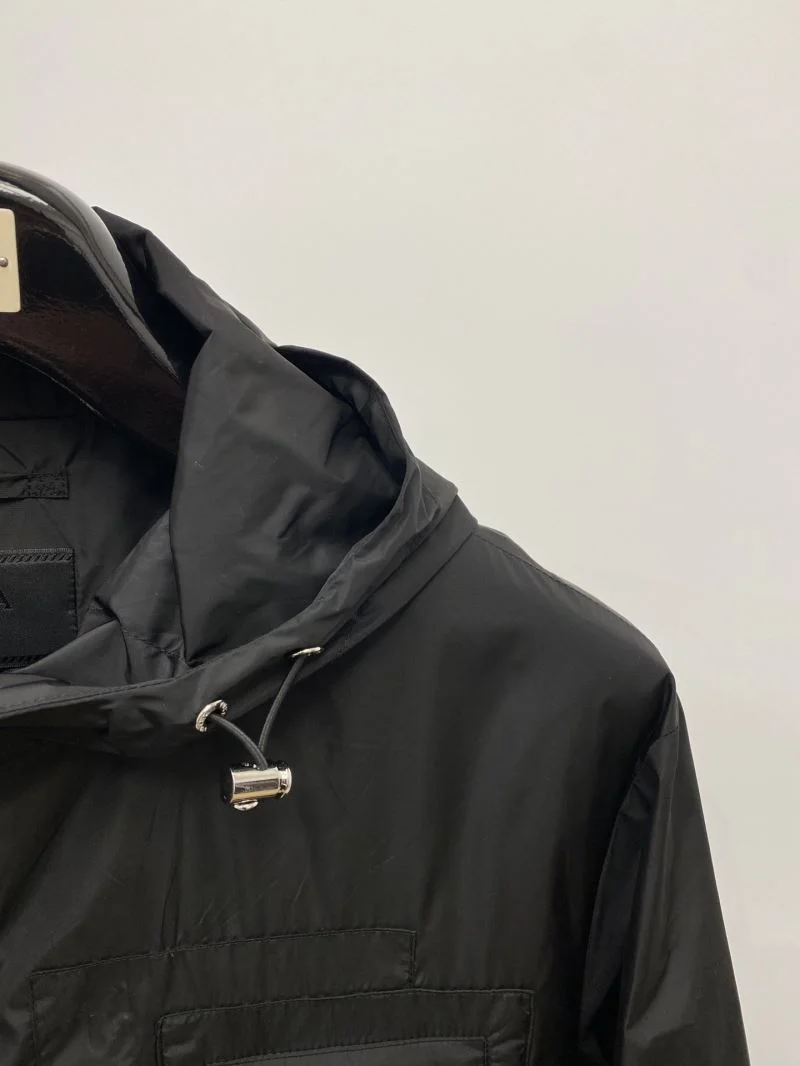 Lightweight Prada Outwear 168032