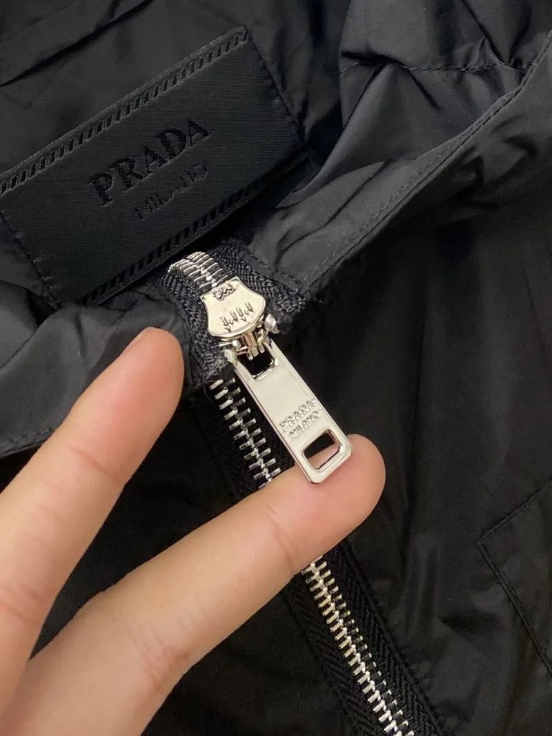 Lightweight Prada Outwear 168032