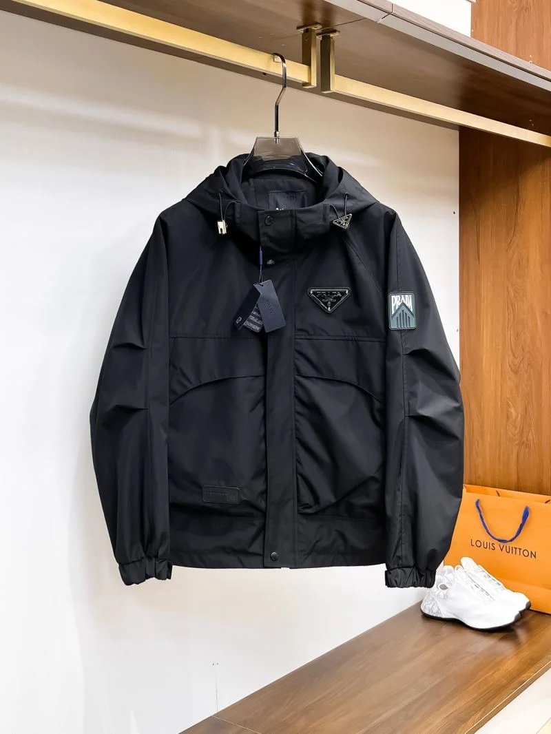 Stylish Prada Outwear 168038