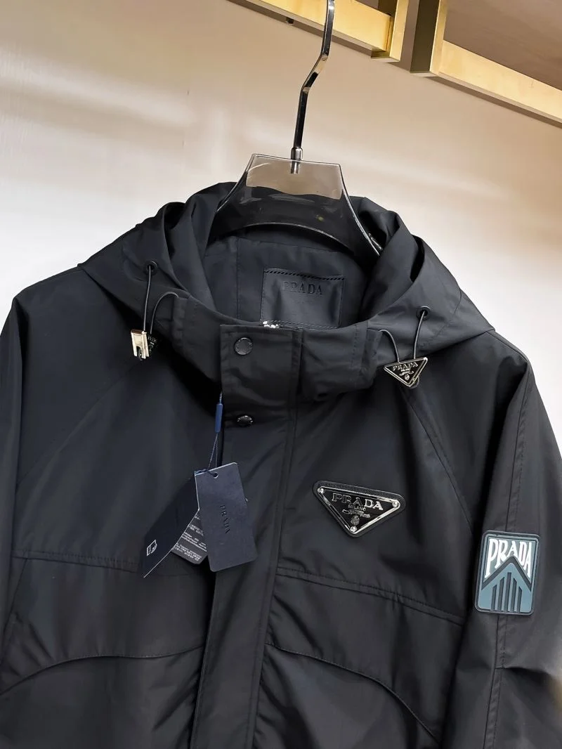 Stylish Prada Outwear 168038