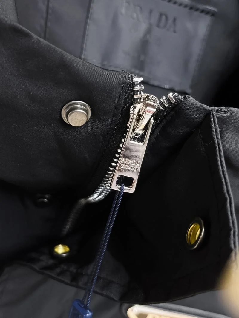 Stylish Prada Outwear 168038