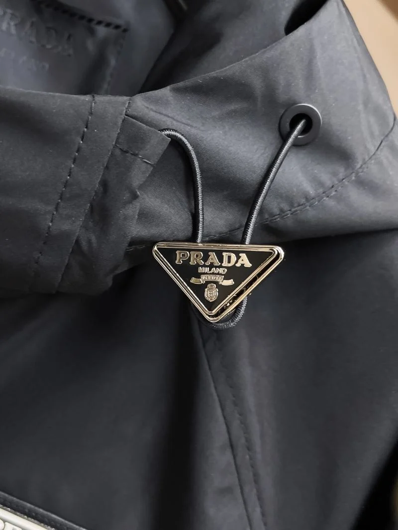 Stylish Prada Outwear 168038